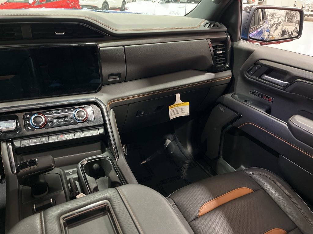 Used 2022 GMC Sierra 1500 AT4 w/ AT4 Premium Package image 17