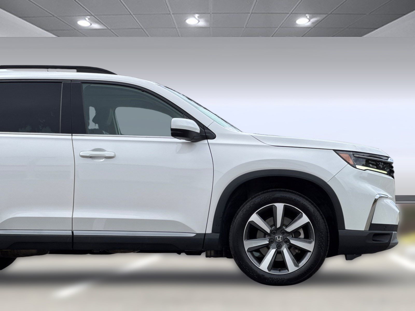Certified 2023 Honda Pilot Touring image 37