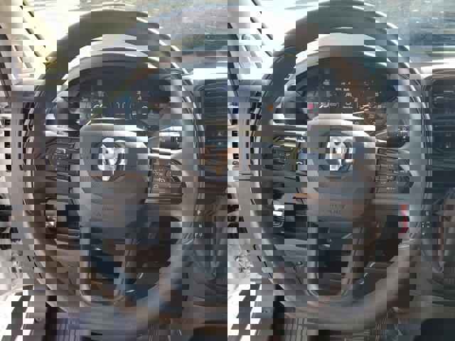 Used 2024 RAM ProMaster 2500 w/ Convenience Group image 28