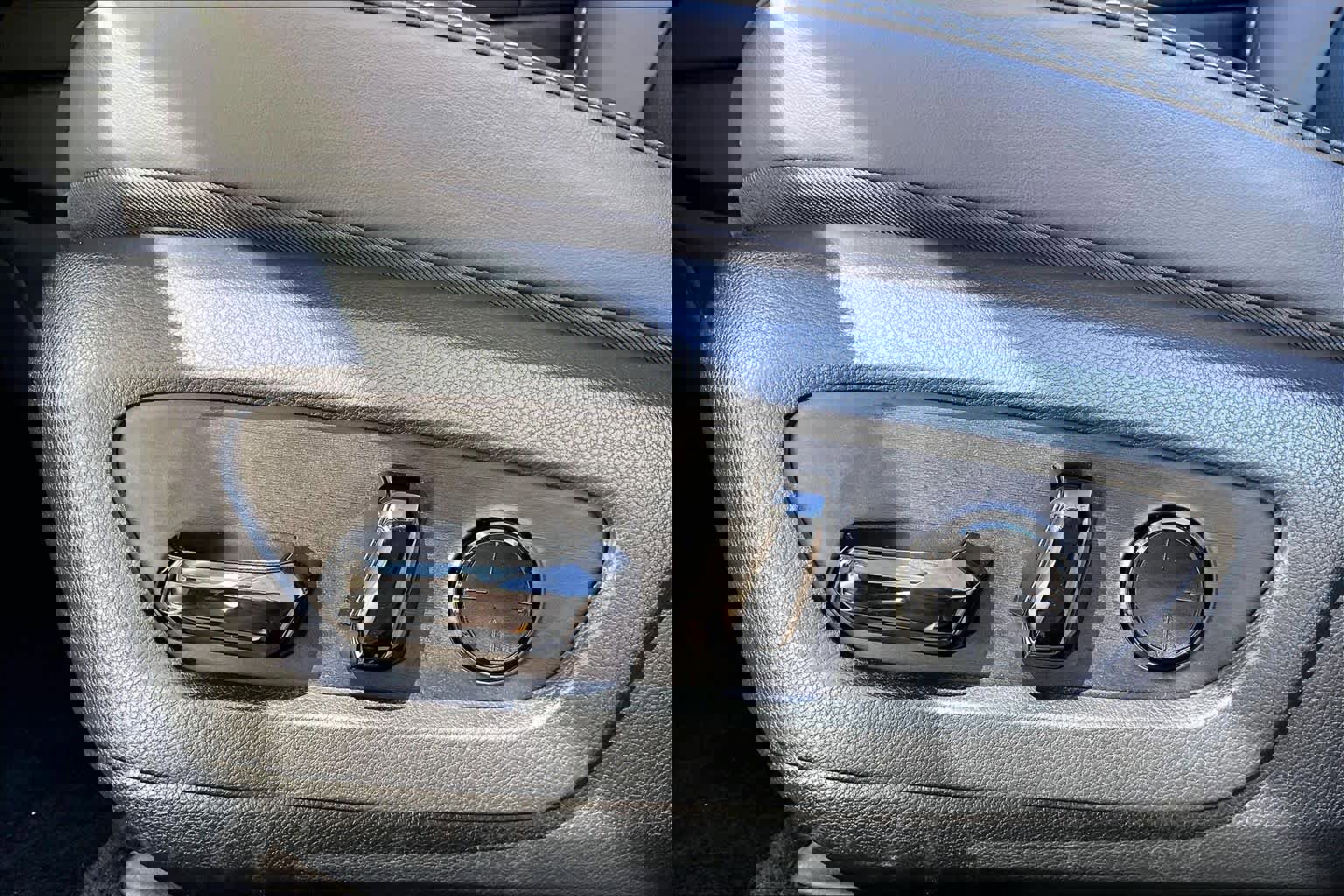 Used 2024 Lexus NX 450h+ AWD w/ Vision Package image 34