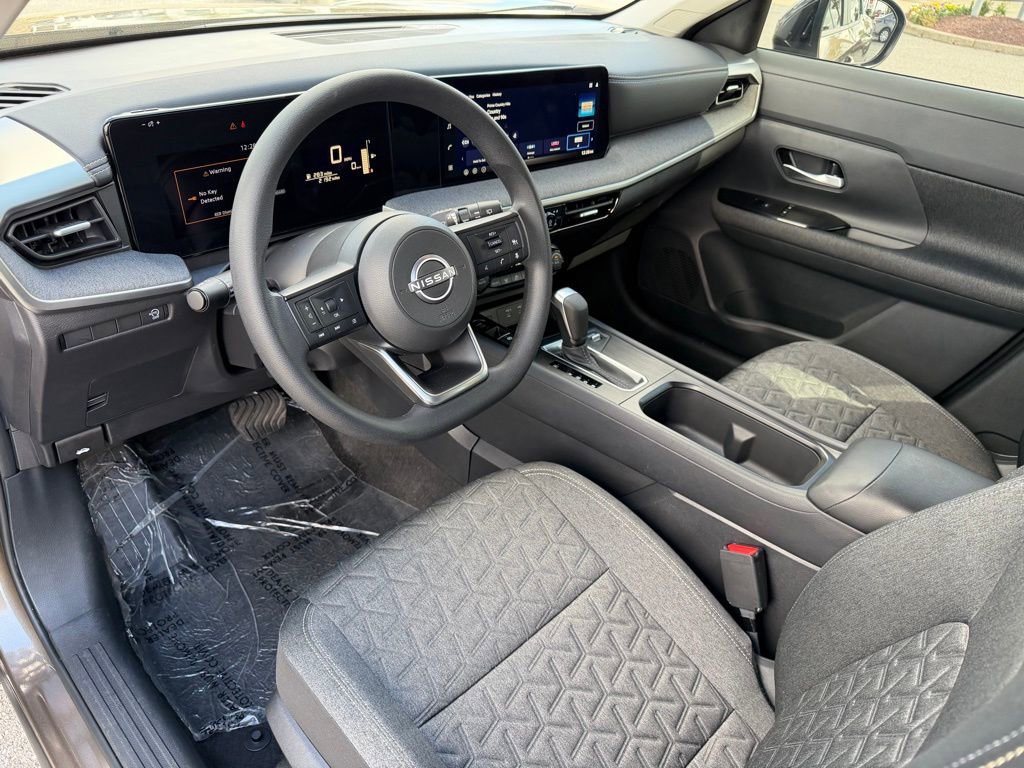 Used 2026 Nissan Kicks SV image 11