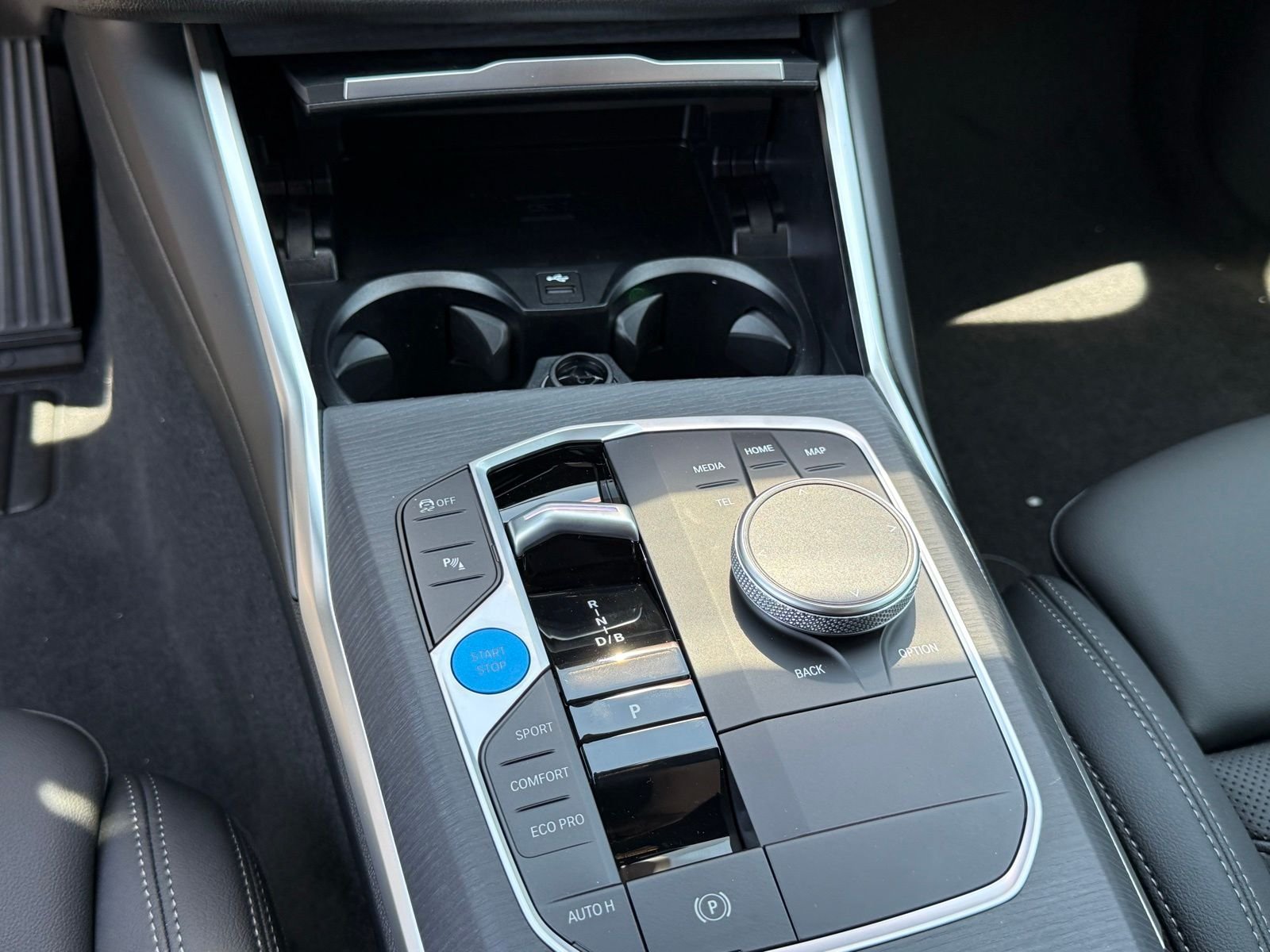 New 2026 BMW i4 eDrive40 w/ Premium Package RWD image 27