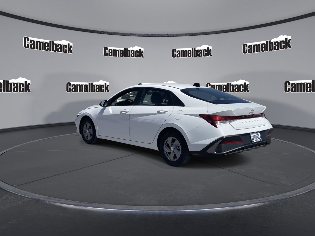Certified 2025 Hyundai Elantra SE image 5