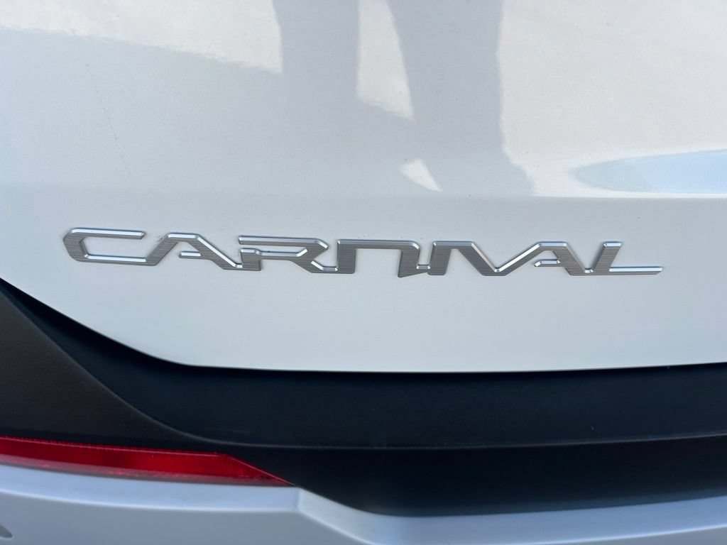 Certified 2025 Kia Carnival FWD image 29