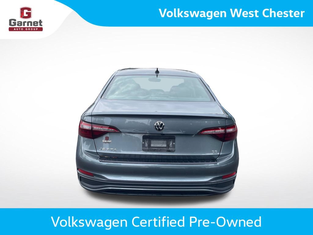 Certified 2024 Volkswagen Jetta SE w/ Panoramic Sunroof Package FWD image 4
