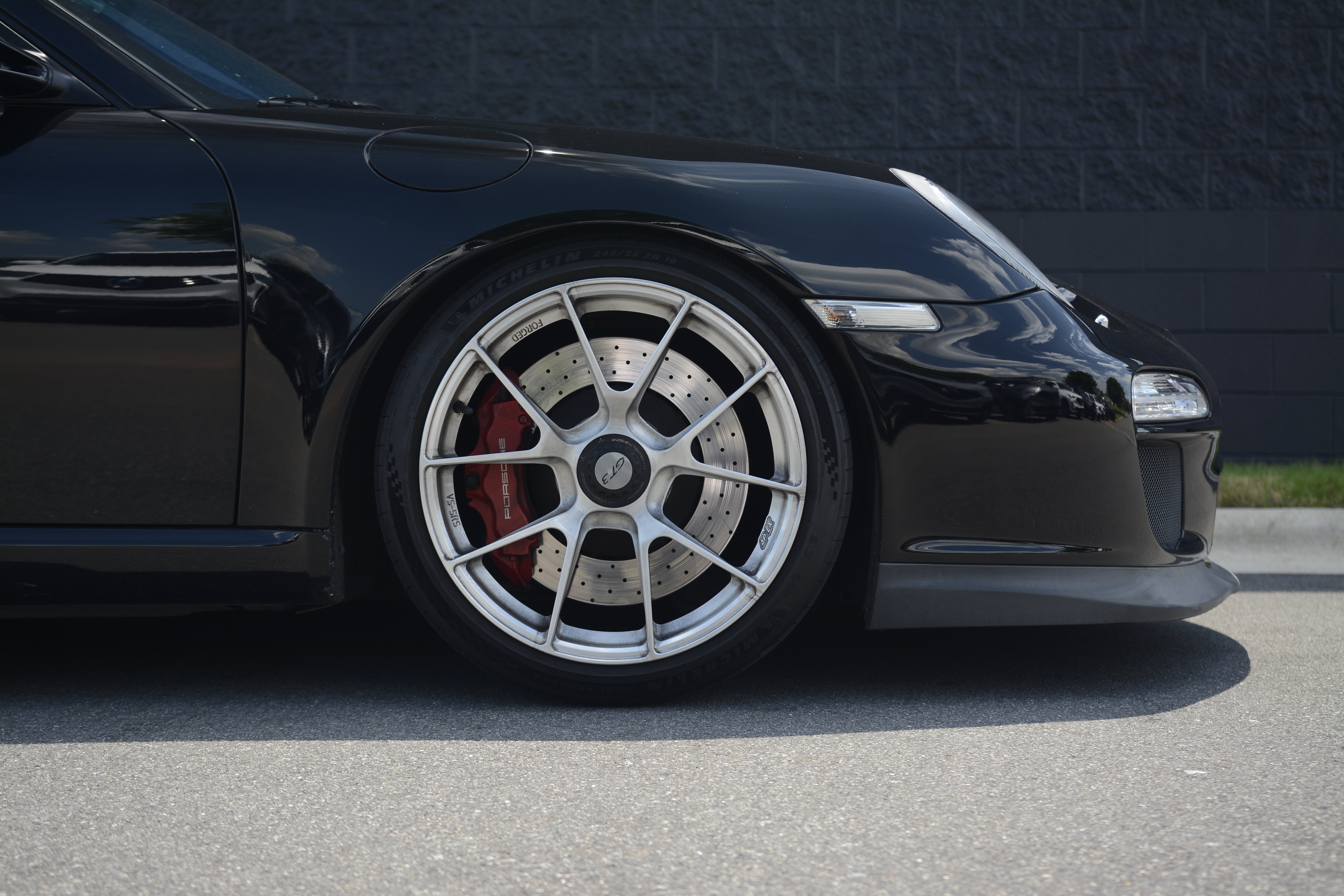 Used 2010 Porsche 911 GT3 RWD image 11