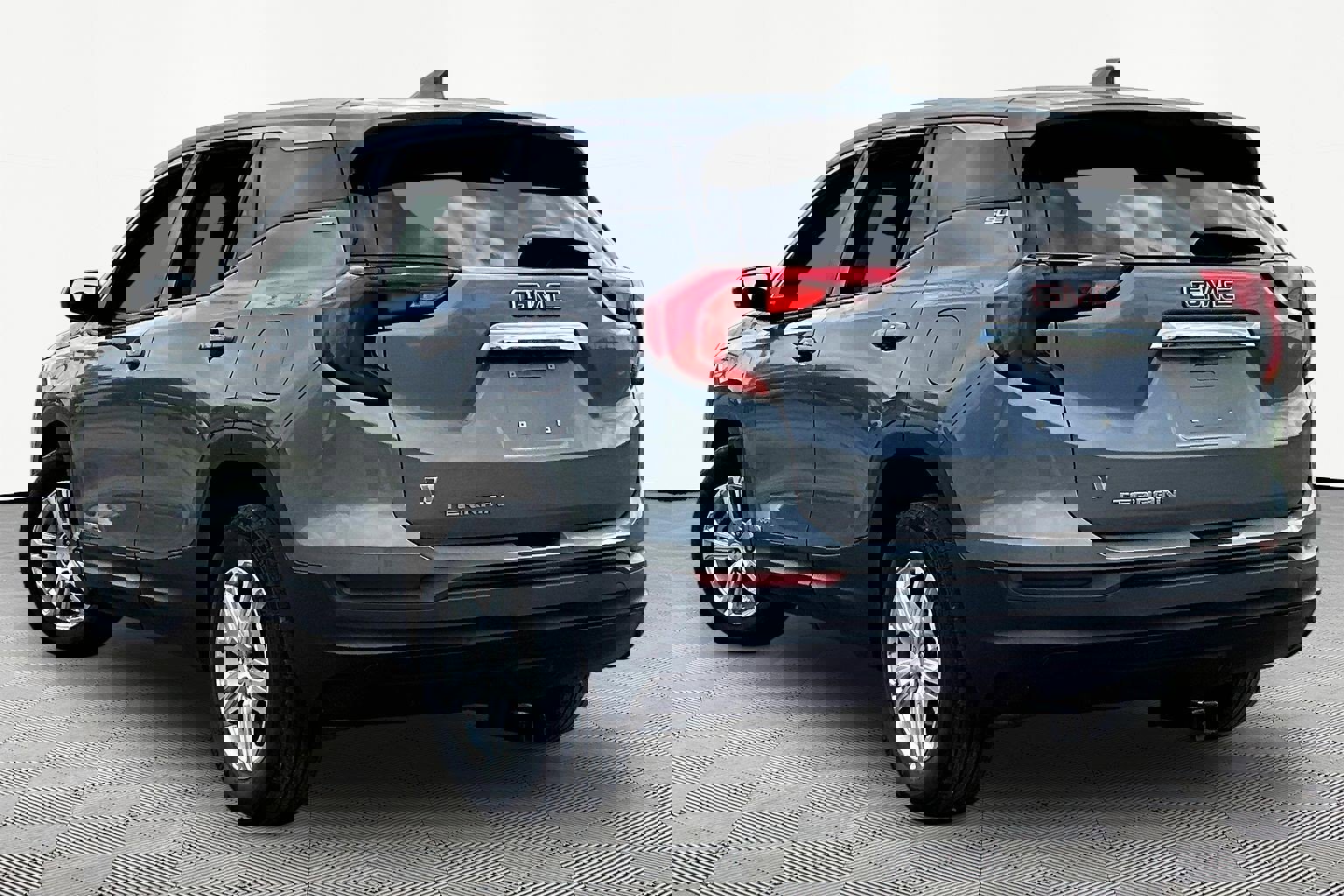 Used 2020 GMC Terrain SLE image 4