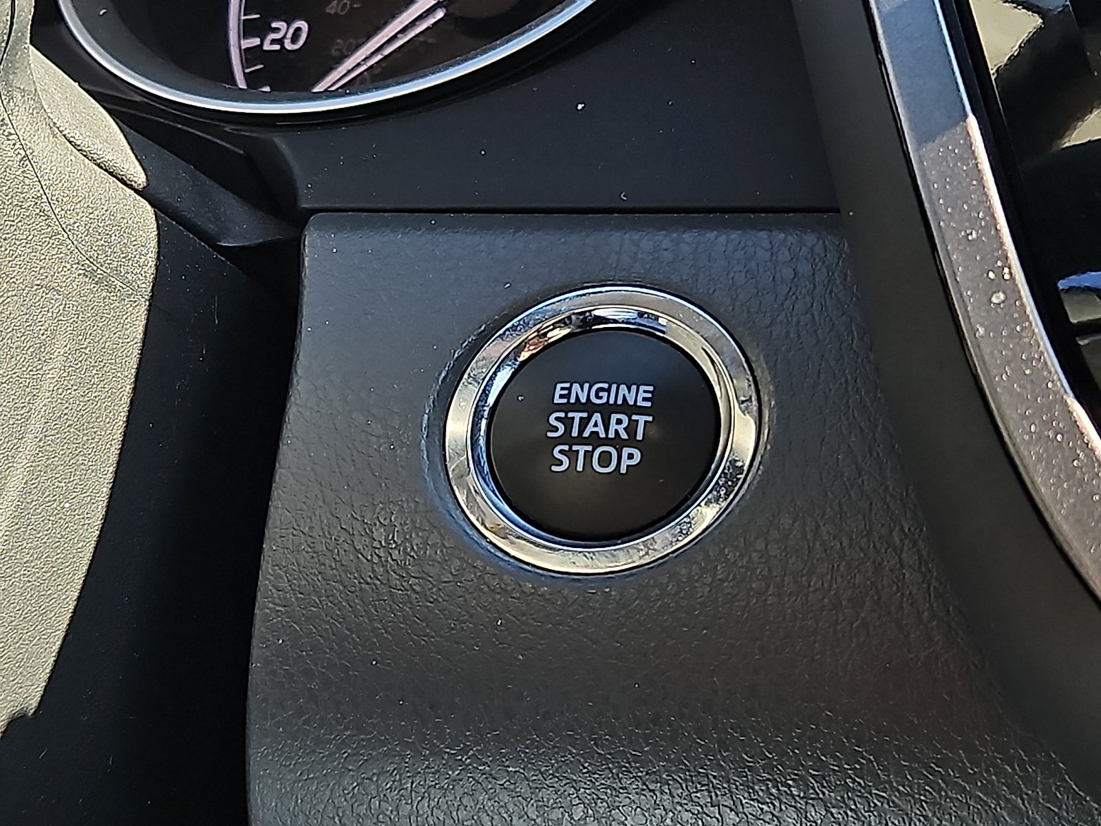 Used 2024 Toyota Camry LE w/ Convenience Package FWD image 22