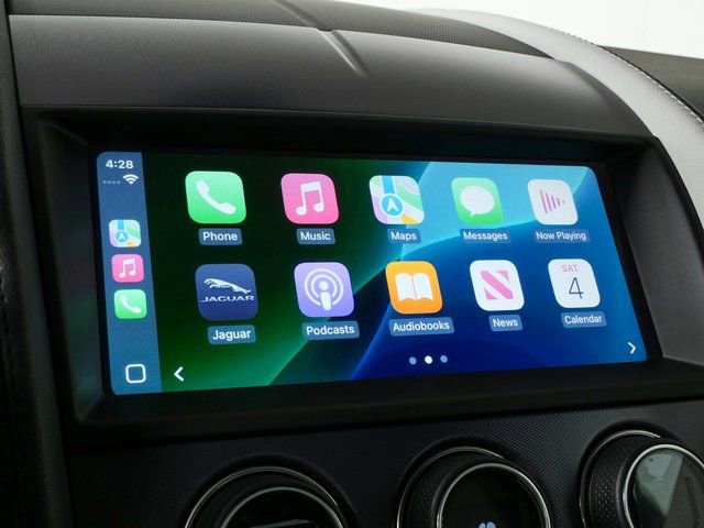 Used 2020 Jaguar F-TYPE Convertible image 17