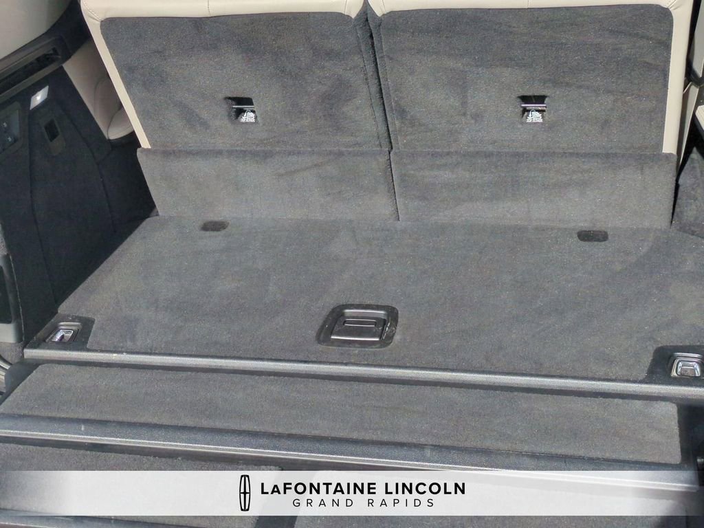 Used 2020 BMW X7 xDrive40i w/ Premium Package image 30