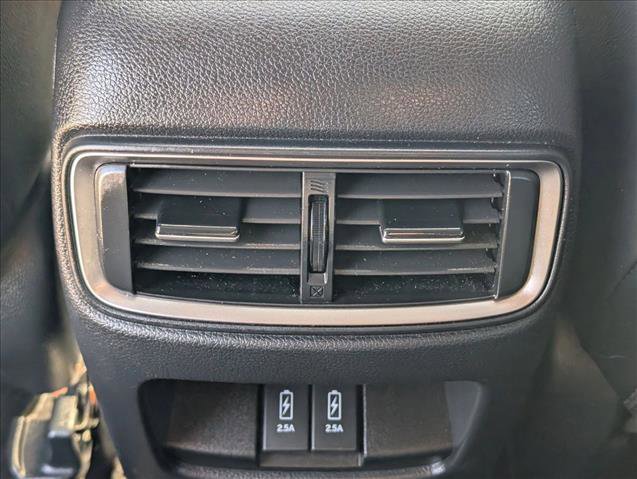 Used 2018 Honda CR-V Touring image 17