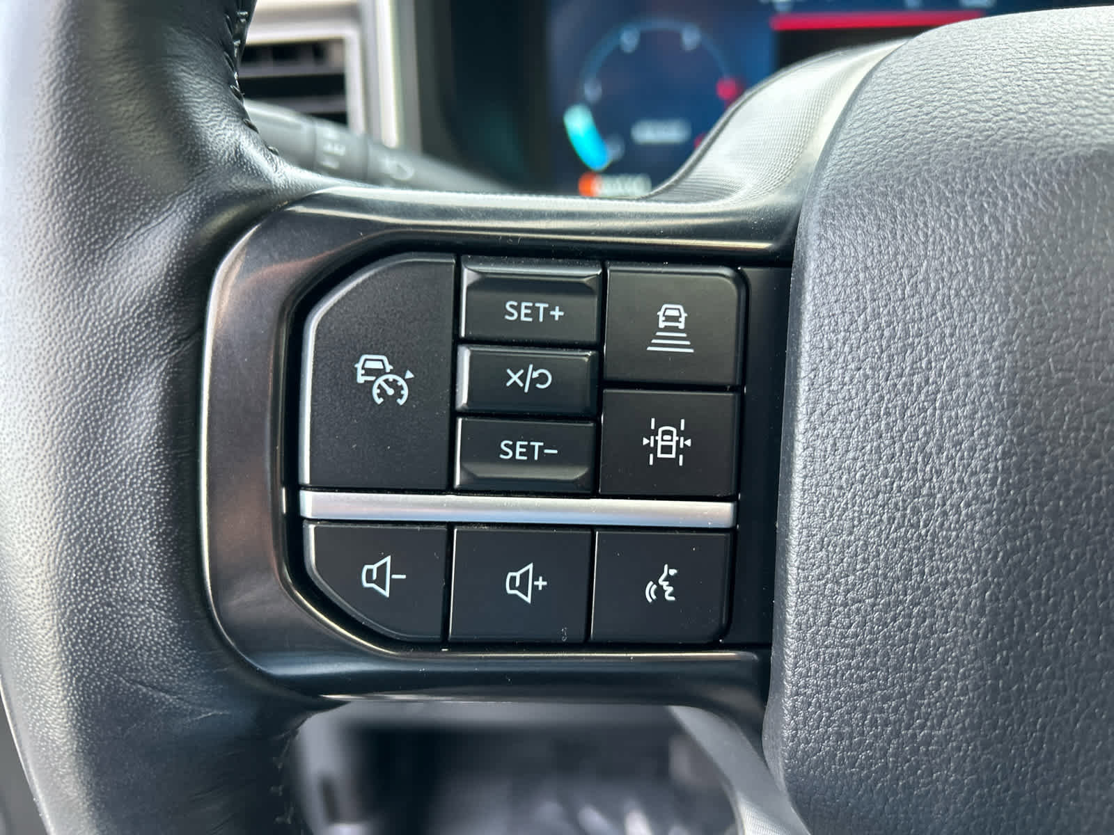 Certified 2025 Ford F350 Platinum AWD/4WD image 35
