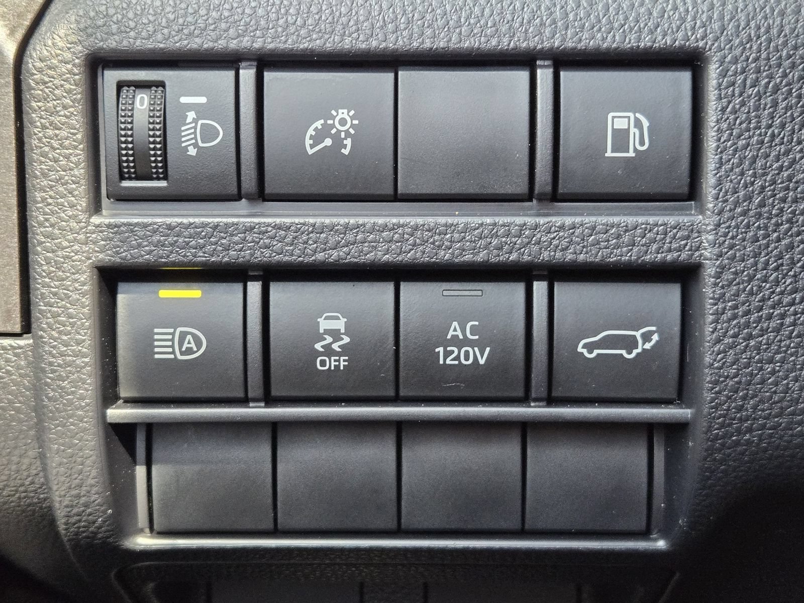 Used 2025 Toyota 4Runner TRD Off-Road Premium AWD/4WD image 21