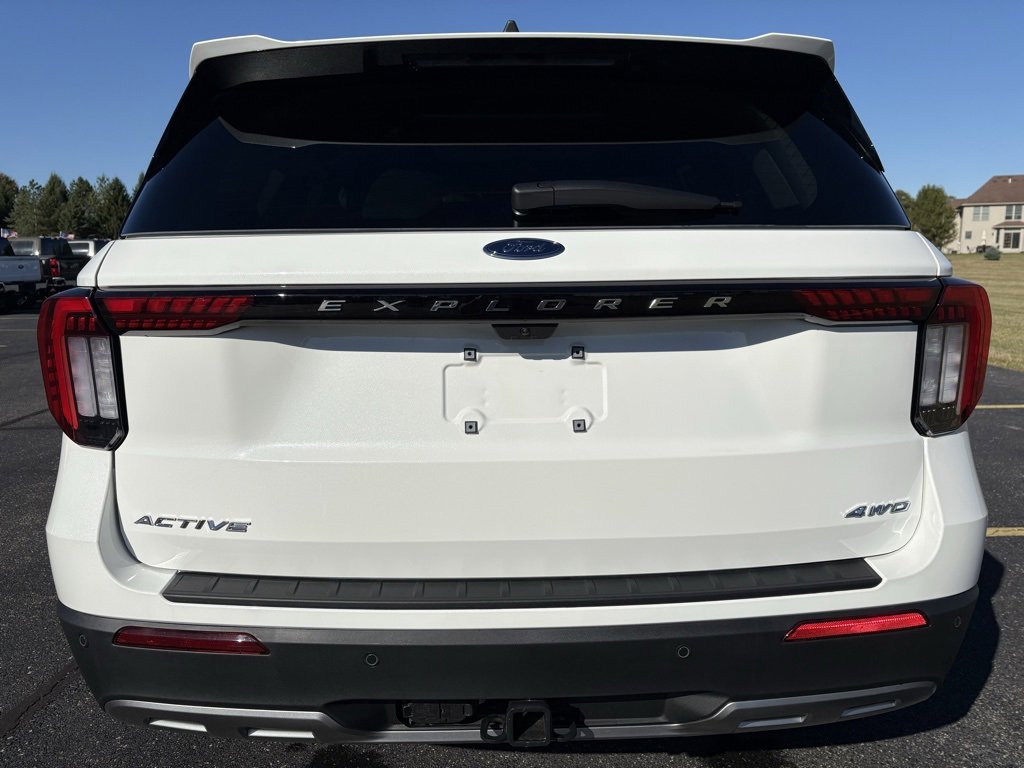 New 2026 Ford Explorer Active image 7