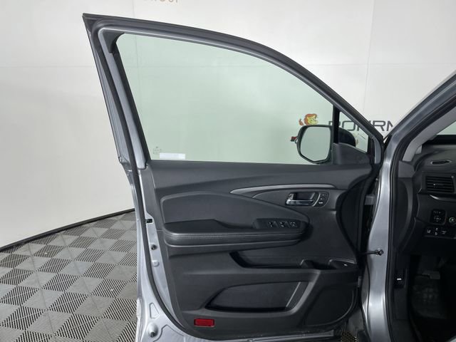 Used 2023 Honda Ridgeline RTL image 32