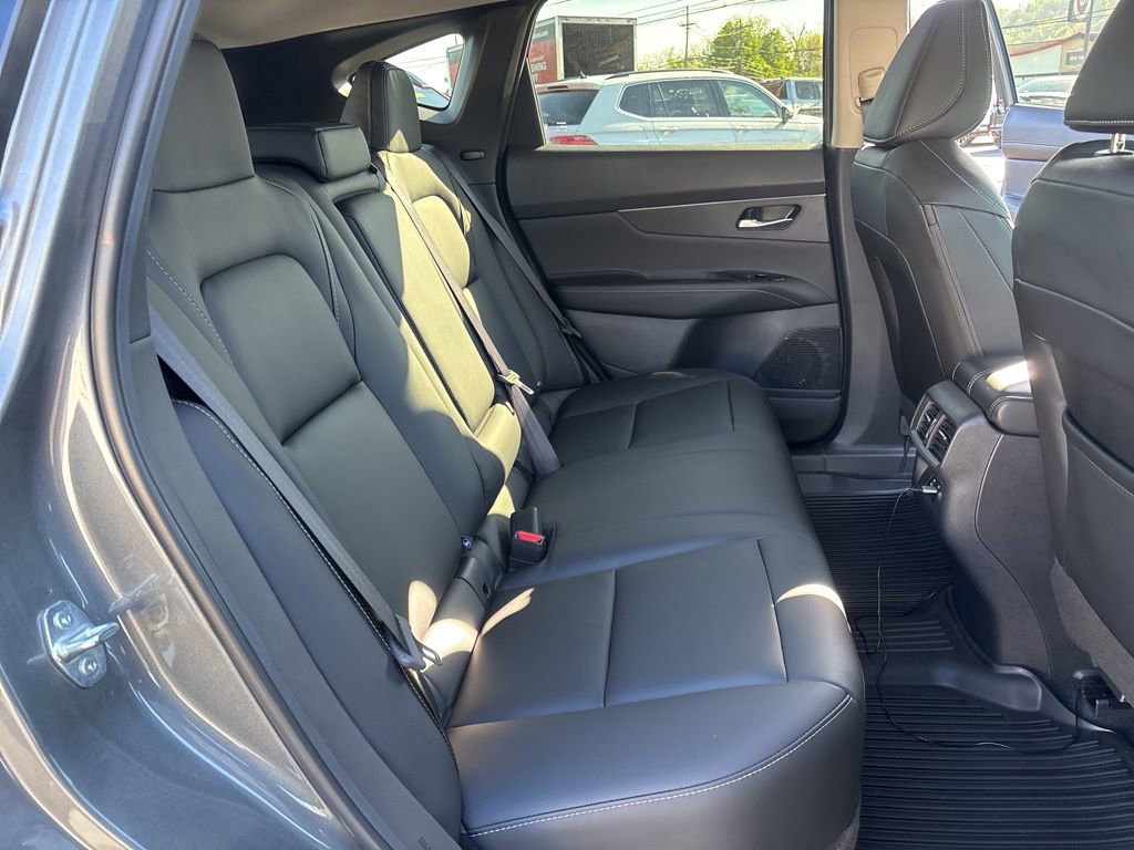 Used 2025 Nissan Murano SV image 30