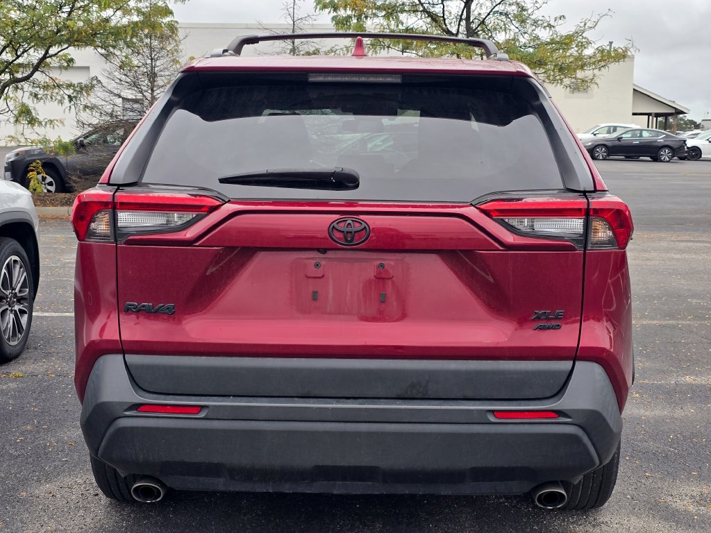 Certified 2022 Toyota RAV4 XLE w/ XLE Grade Weather Package AWD/4WD image 7