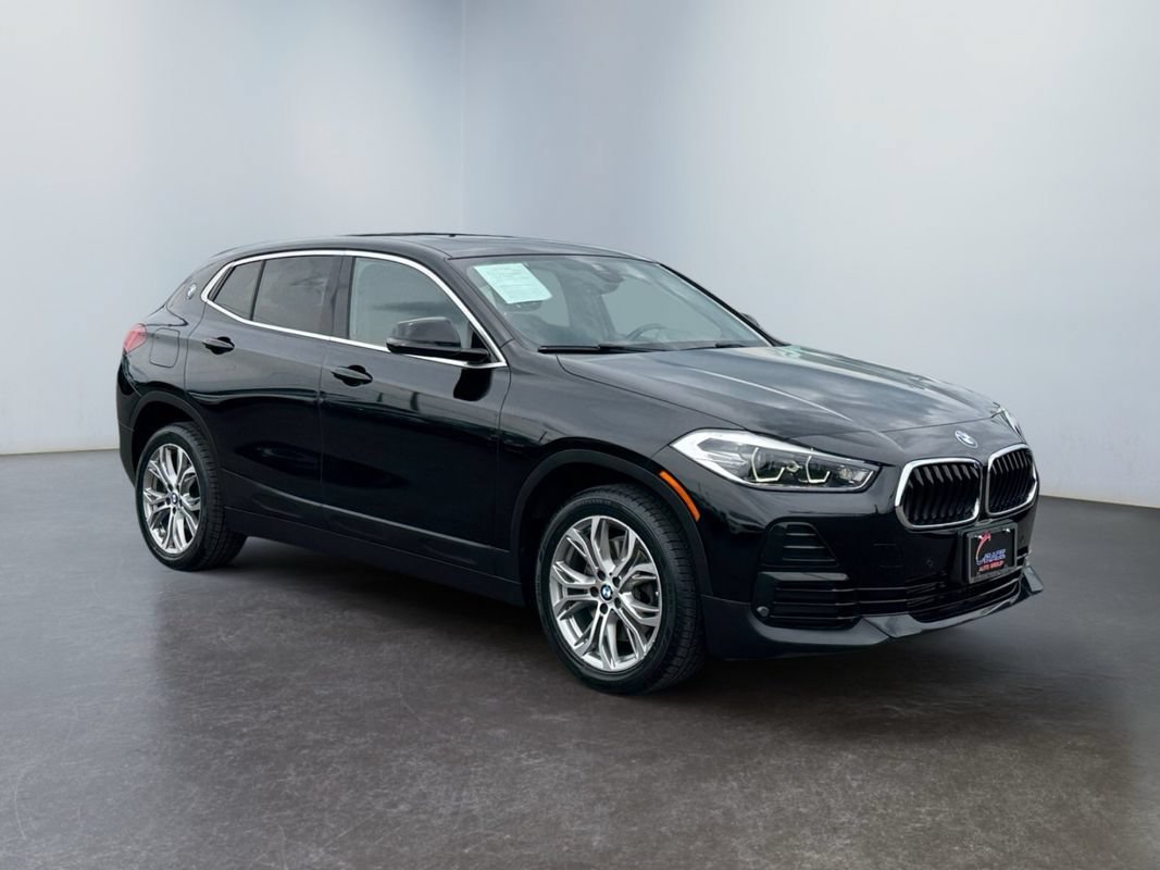 Used 2022 BMW X2 xDrive28i w/ Convenience Package AWD/4WD image 3