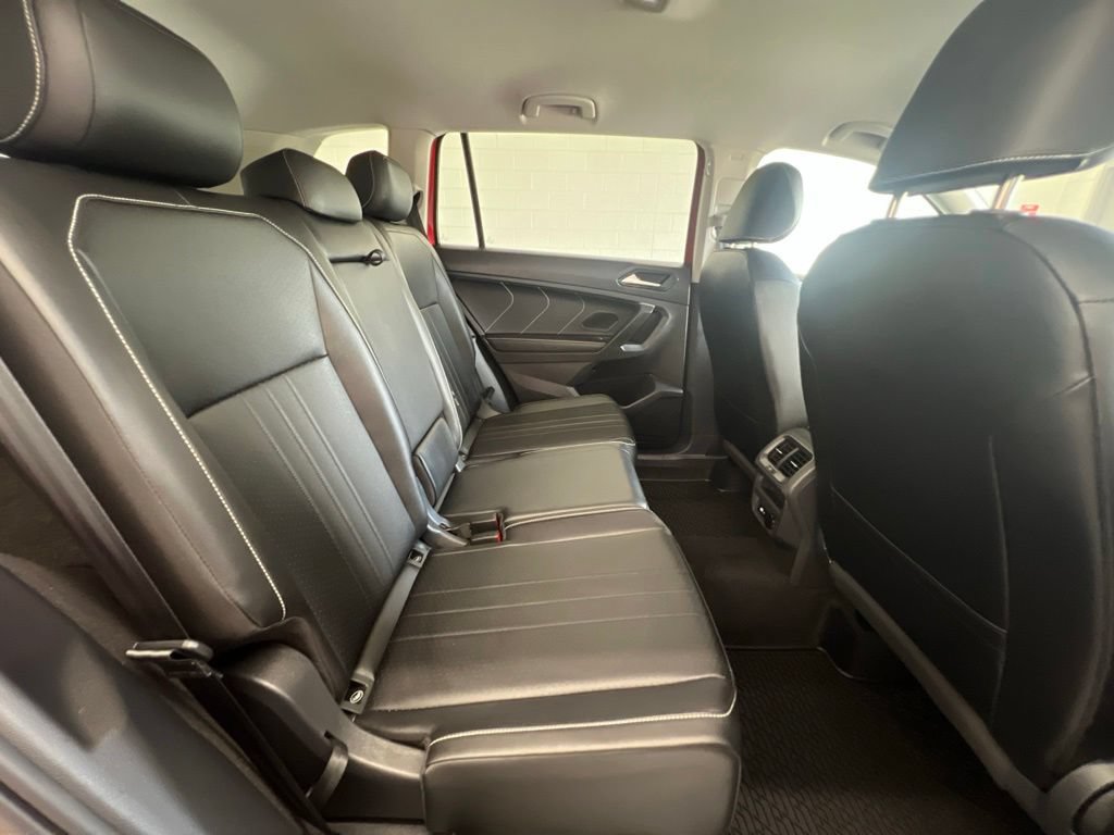 Certified 2024 Volkswagen Tiguan SE AWD/4WD image 34