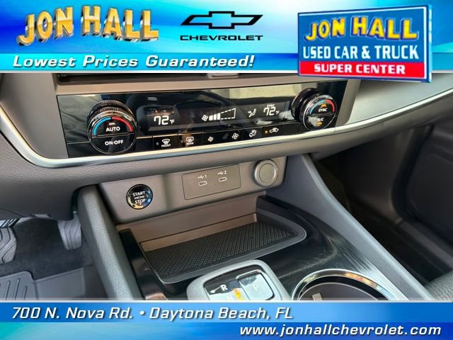 Used 2026 Nissan Rogue SV image 29