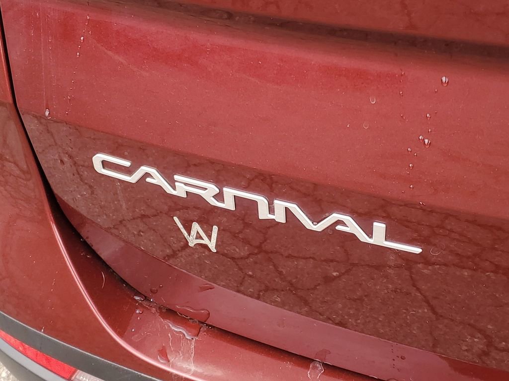 Used 2024 Kia Carnival LX FWD image 6