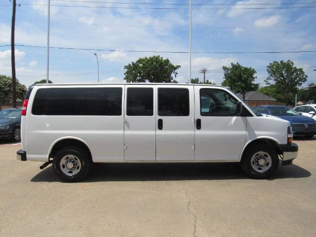 Used 2019 Chevrolet Express 3500 LT w/ LT Preferred Equipment Group image 4