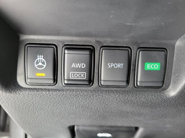 Used 2020 Nissan Rogue SL w/ Premium Package image 21