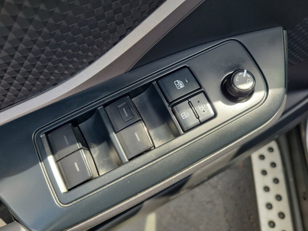 Used 2021 Toyota C-HR LE image 17