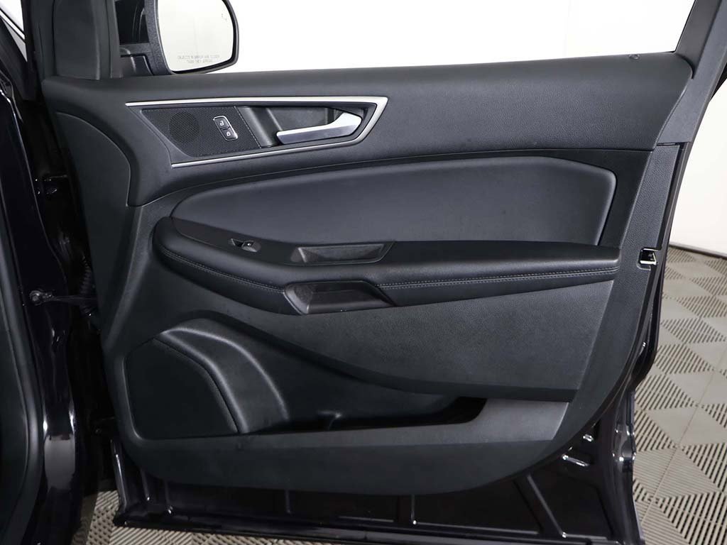 Used 2022 Ford Edge SEL w/ Convenience Package image 22