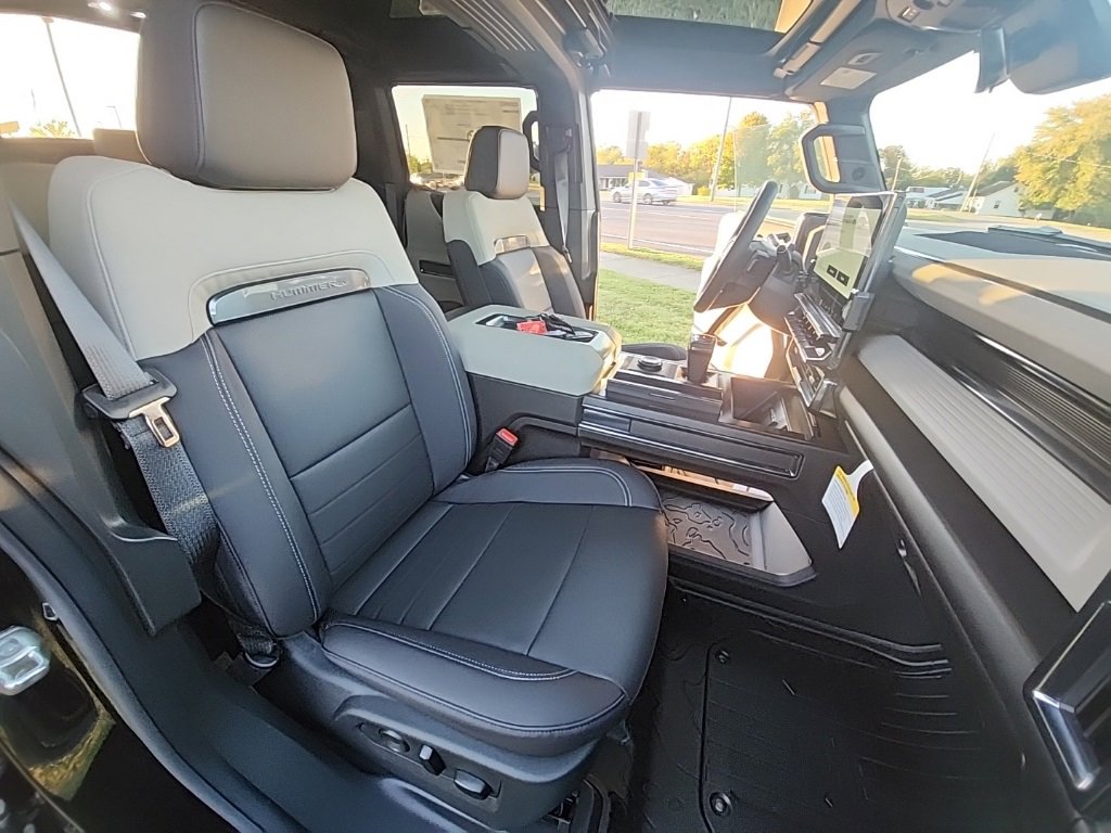 New 2026 GMC Hummer EV 4x4 Crew Cab image 17