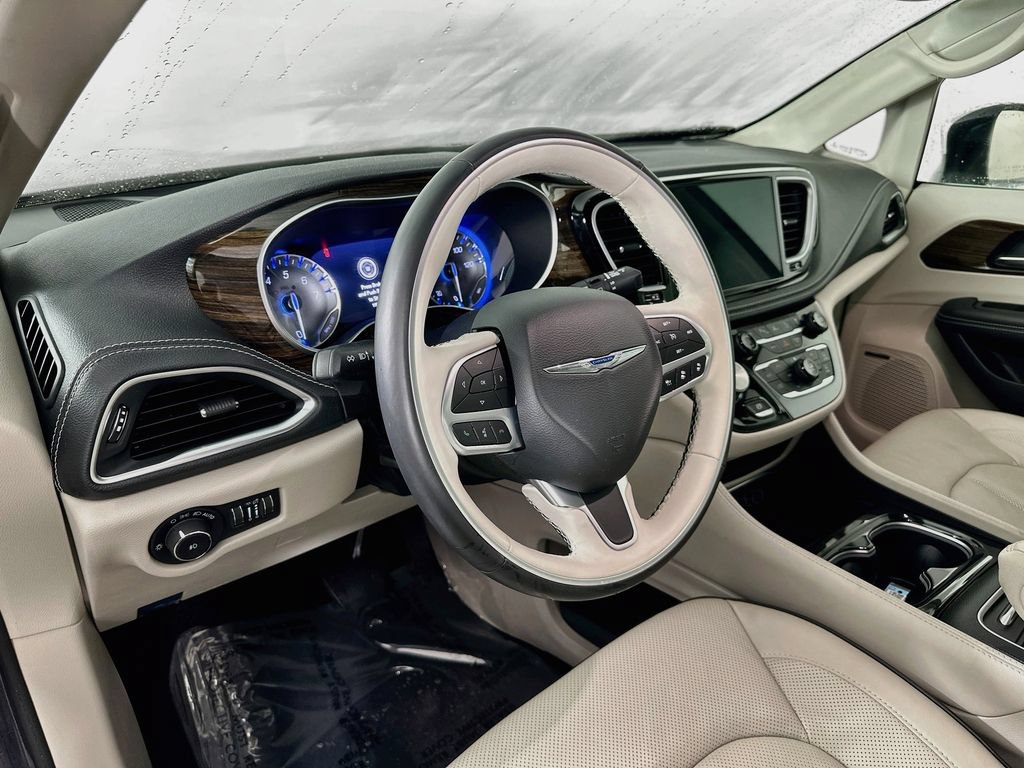 Certified 2021 Chrysler Pacifica Limited w/ Premium & Safety Sphere Group AWD/4WD image 16