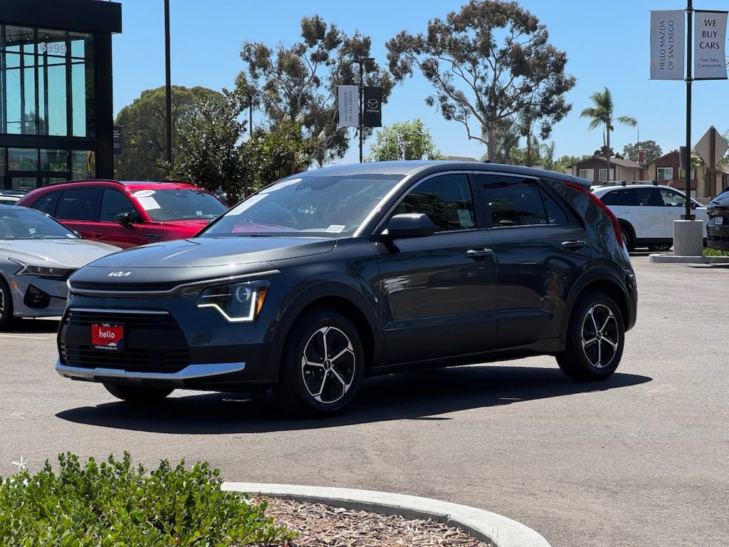 Used 2026 Kia Niro LX FWD image 7
