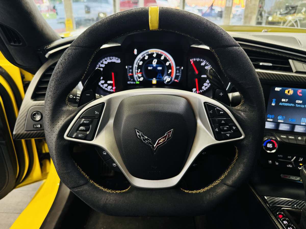 Used 2016 Chevrolet Corvette Z06 w/ 3LZ Preferred Equipment Group RWD image 33