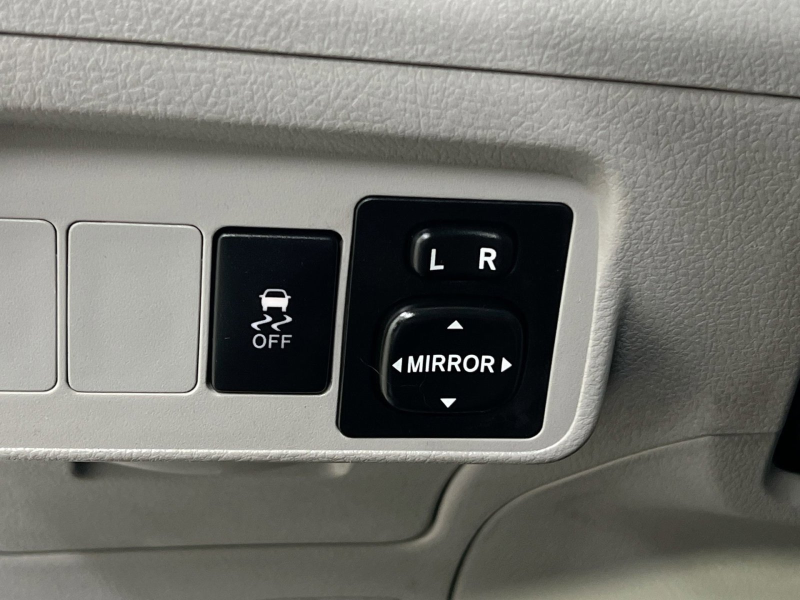 Used 2010 Toyota Corolla LE image 35