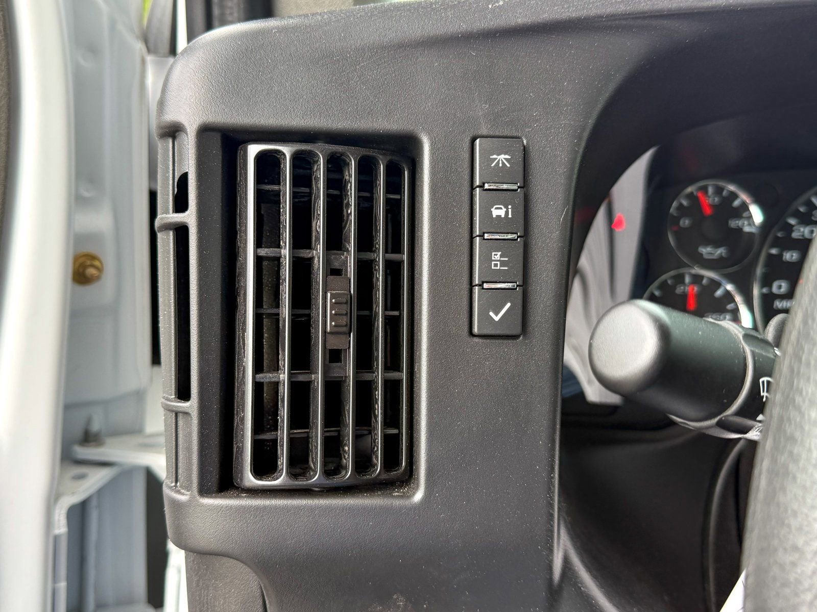 New 2025 Chevrolet Express 3500 w/ Power Convenience Package image 35