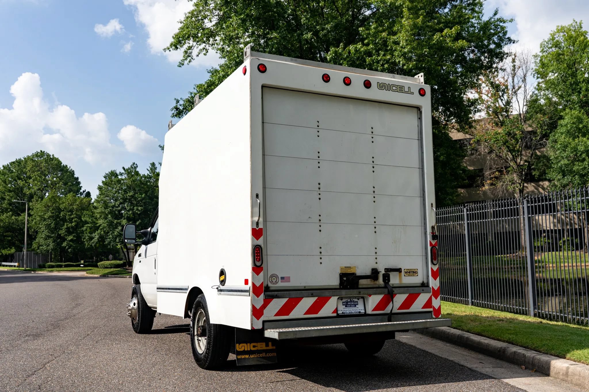 Used 2019 Ford E-350 and Econoline 350 Super Duty w/ Power Windows & Locks Group RWD image 7