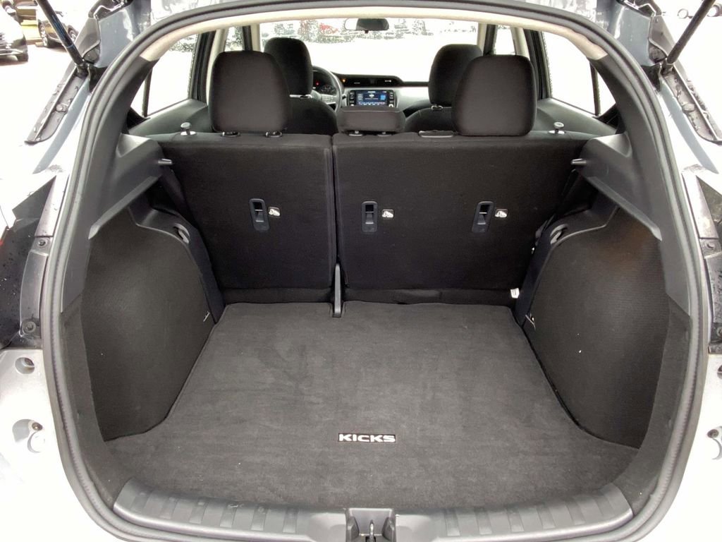 Used 2024 Nissan Kicks SV image 9