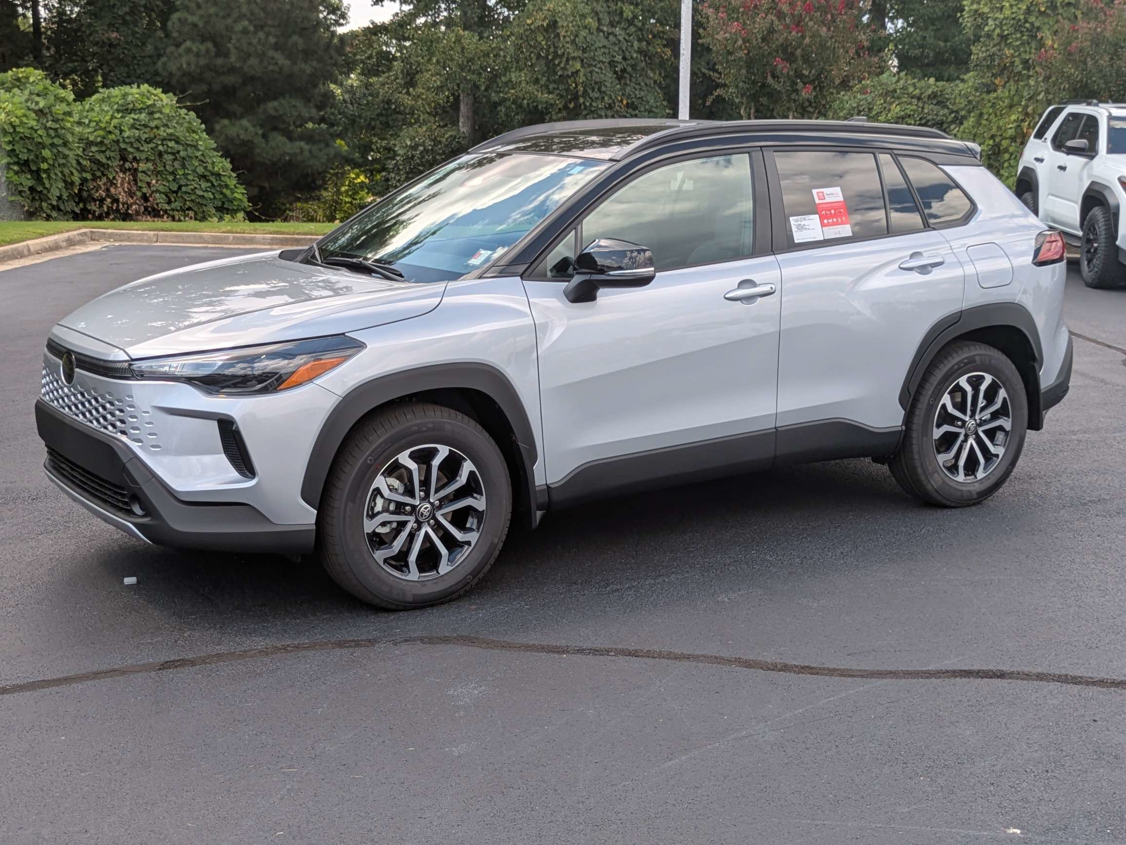 New 2026 Toyota Corolla Cross AWD Hybrid w/ Moonroof Package image 9