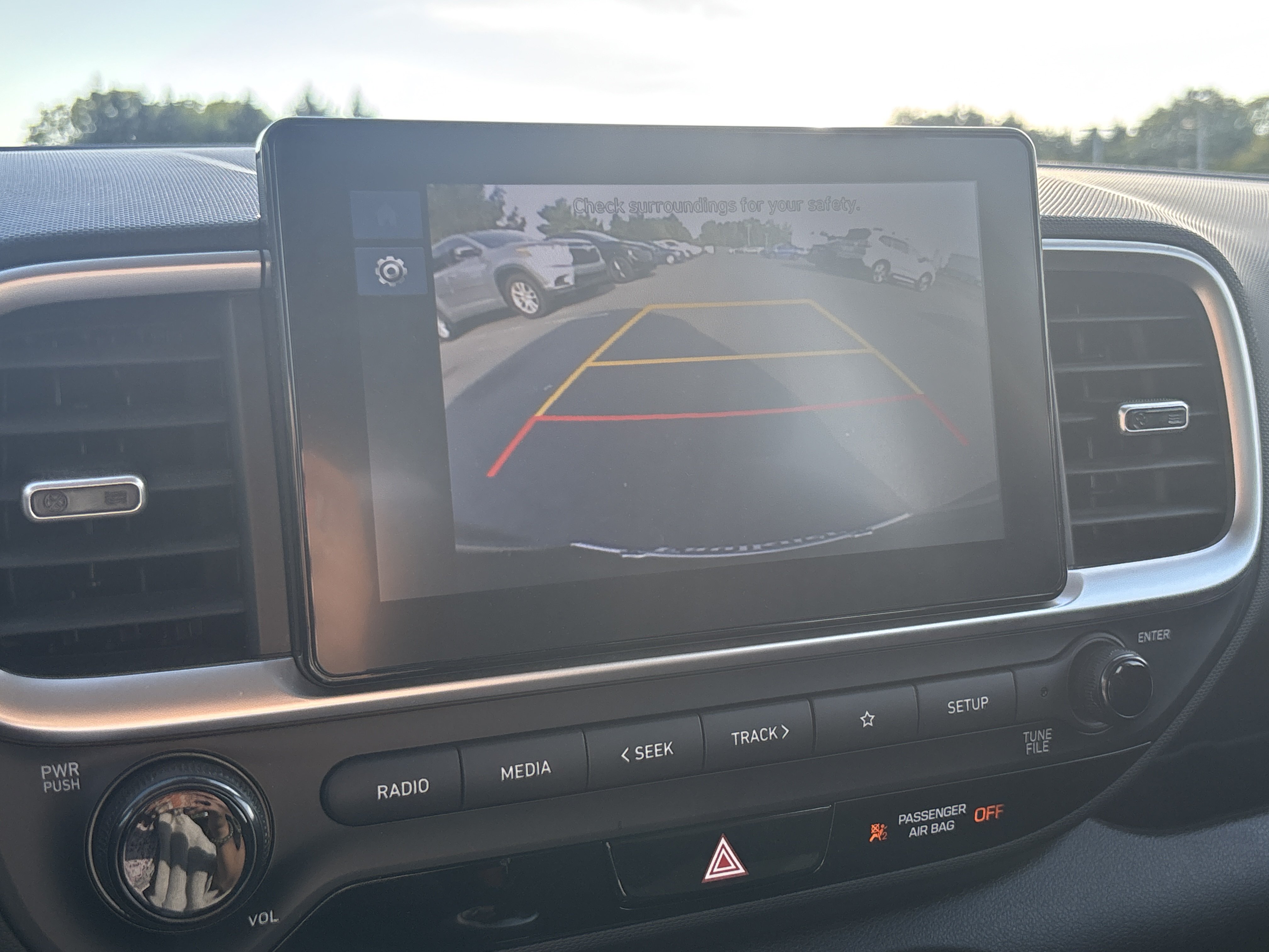 Used 2025 Hyundai Venue SEL FWD image 32