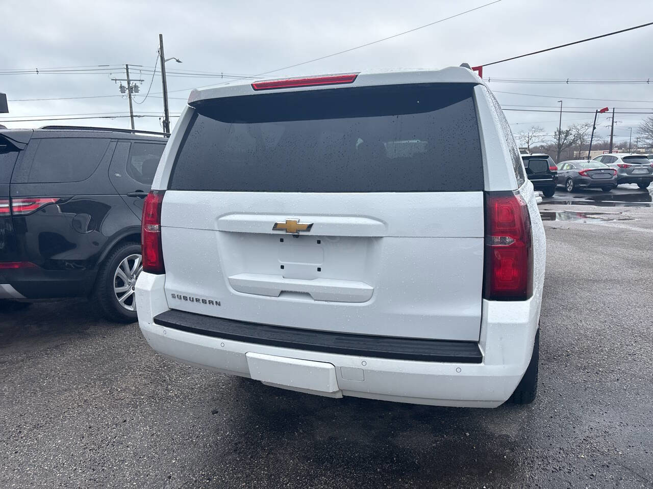 Used 2016 Chevrolet Suburban LT AWD/4WD image 5
