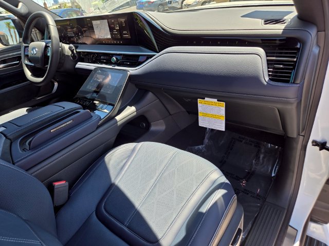 New 2027 INFINITI QX80 Sensory AWD/4WD image 27