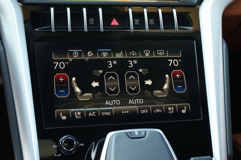 Used 2019 Lamborghini Urus image 20