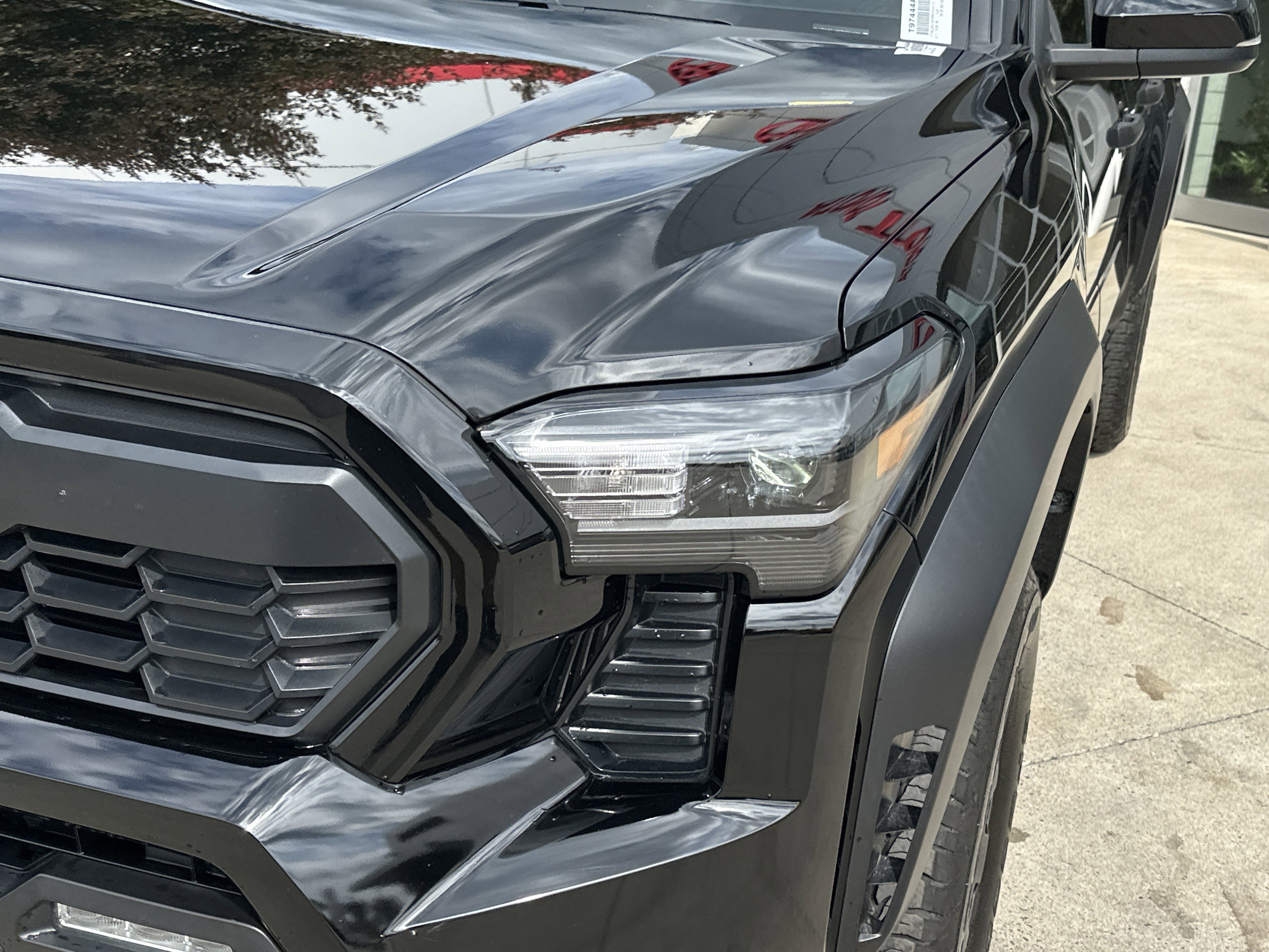 Used 2024 Toyota Tacoma TRD Off-Road w/ TRD Off Road Upgrade Package AWD/4WD image 10