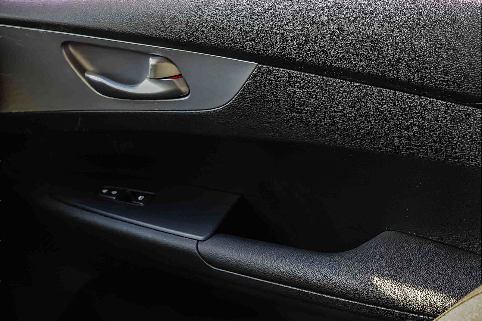 Certified 2024 Kia Forte LXS w/ LXS Technology Package FWD image 16
