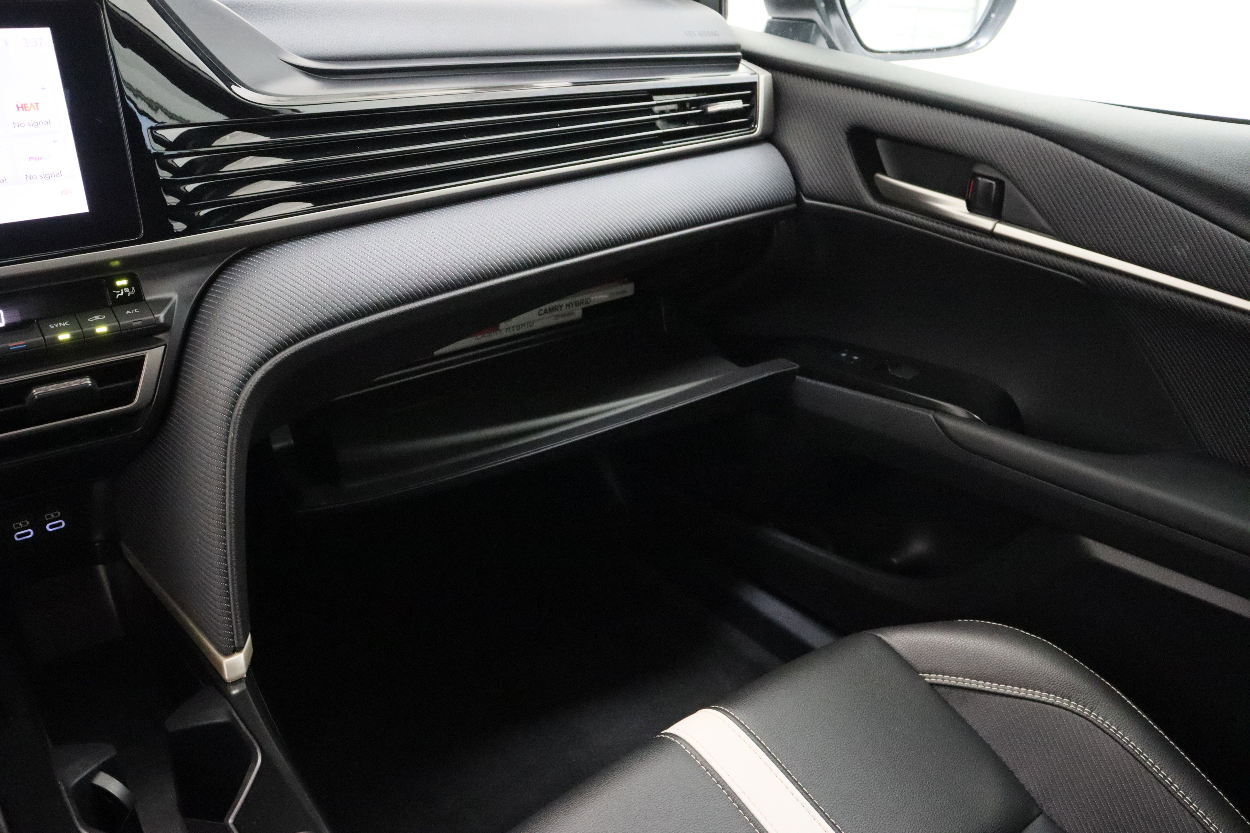 Used 2025 Toyota Camry SE FWD image 22