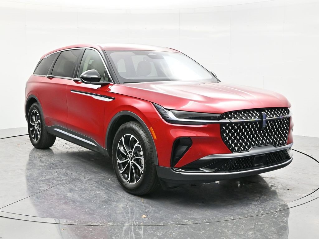 Used 2025 Lincoln Nautilus Premier image 1