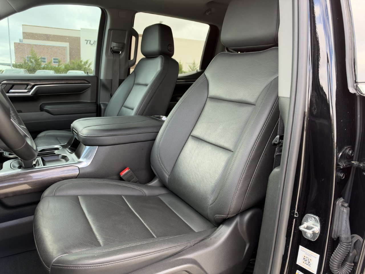 Used 2024 Chevrolet Silverado 1500 LTZ w/ Technology Package RWD image 25