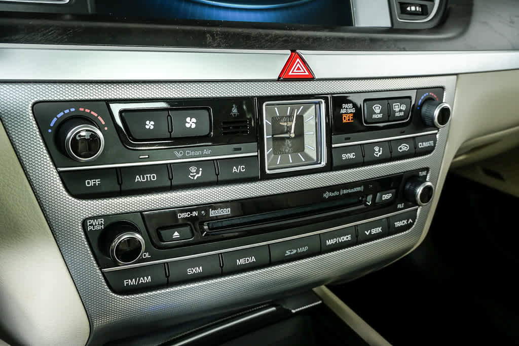 Used 2018 Genesis G80 3.8 w/ Option Group 03 image 17