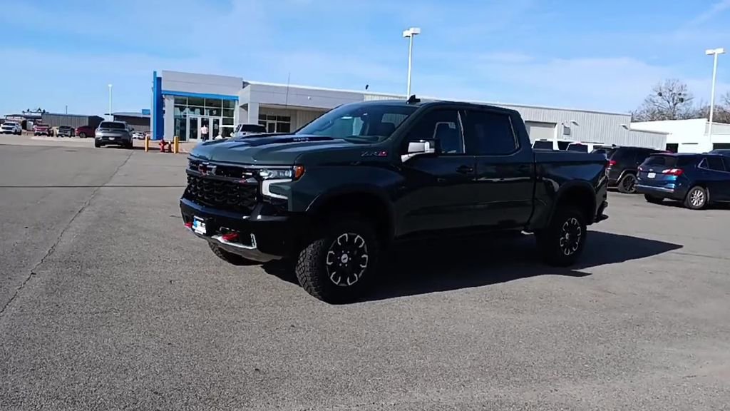 New 2026 Chevrolet Silverado 1500 ZR2 image 4