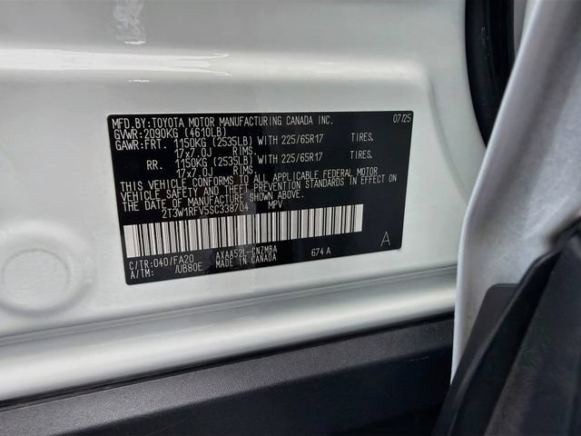 Used 2025 Toyota RAV4 XLE w/ Convenience Package FWD image 32